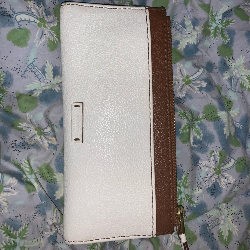 Limited Edition Leather Fossil Wallet - Picture 3 of 4